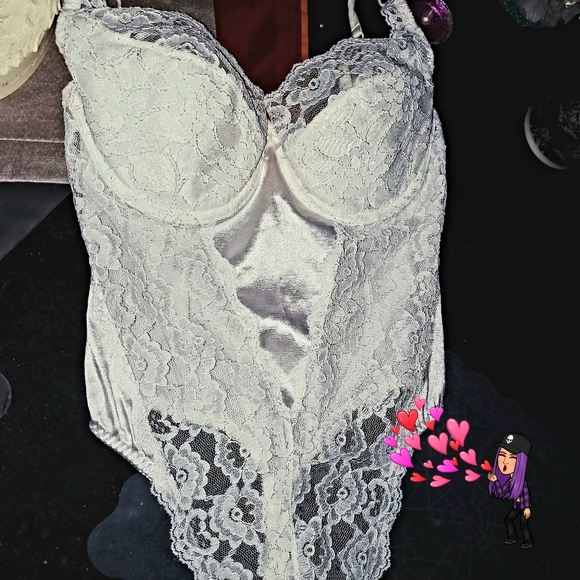 ❤VNTG EUC VS Whitw Lace & Satin Bodysuit/Bustier Extreme Pushup 36D❤ - Picture 1 of 16